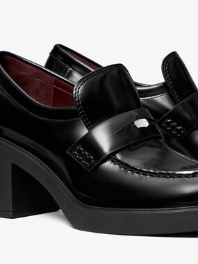 Tory Burch Classic Heeled Leather Lug Loafers (Womens) 7.5